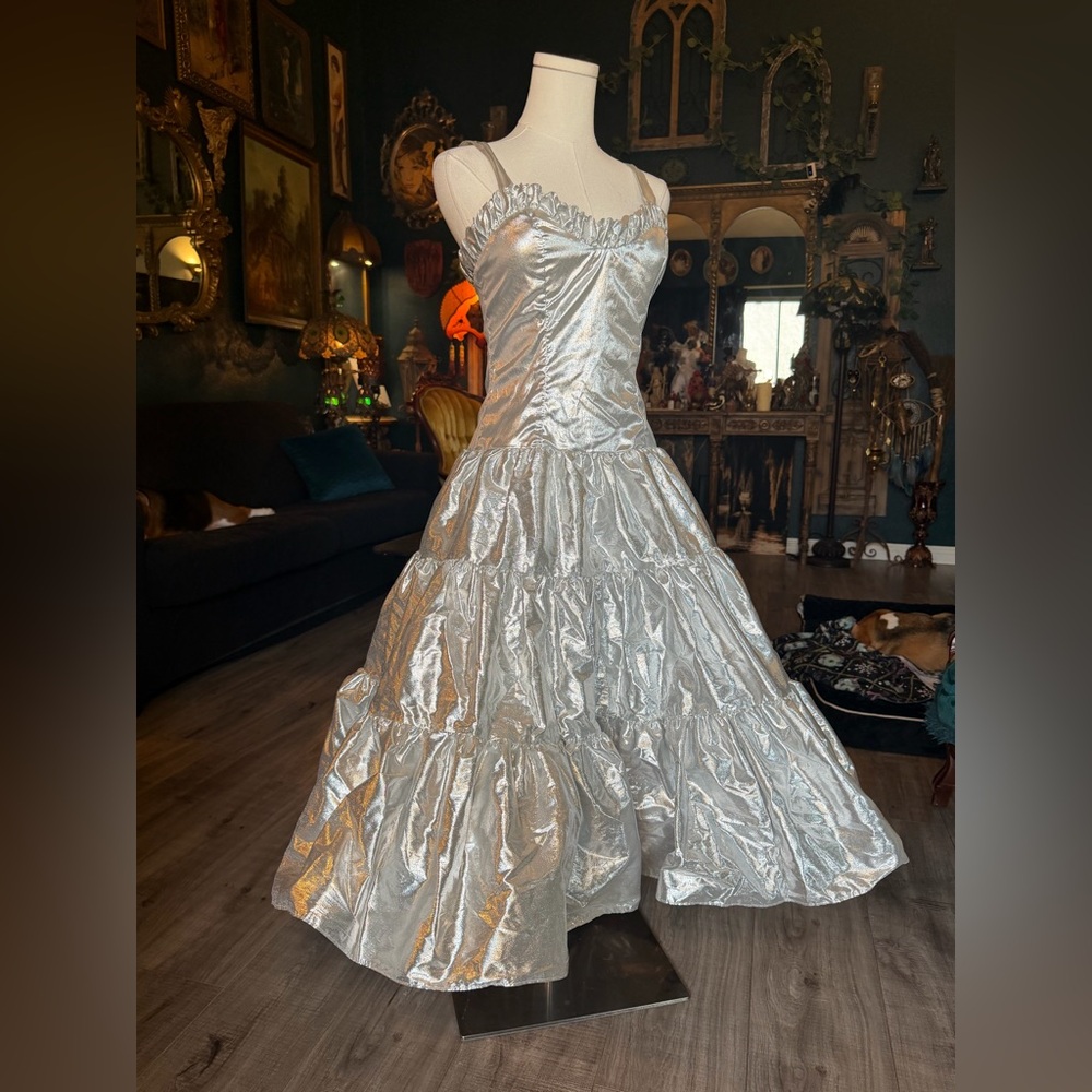 Vintage 80s Silver Lamé Party Dress ✨ | Zum Zum - Picture 4 of 10
